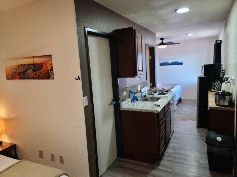 070B Grand Canyon Suite With Kitchenette Near South Rim Sleeps 4 Valle Bagian luar foto